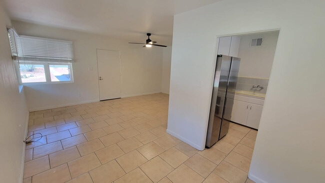 Photo - 2141 E Osborn Rd