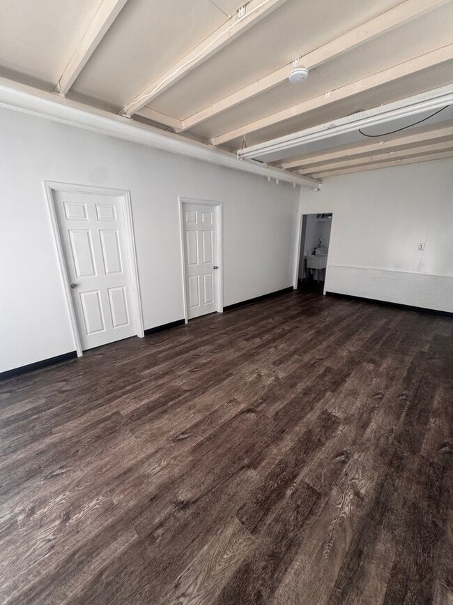 Photo - 620 Edna Ln Unidad #B