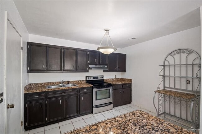 Photo - 2419 N 28th St