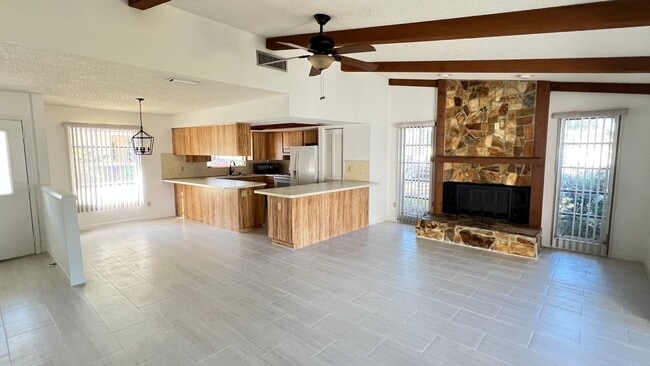 Photo - 10548 86th Ave N