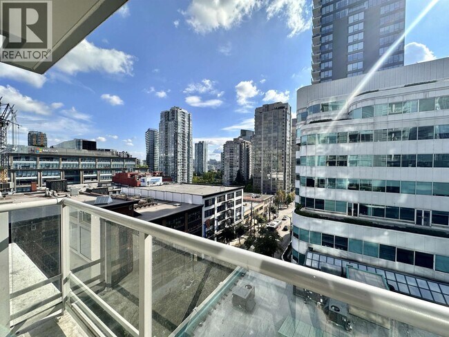 821 Cambie St. Unit 707
