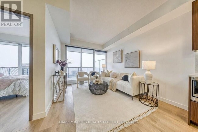 Photo - 95 McMahon Dr Unité LPH4007