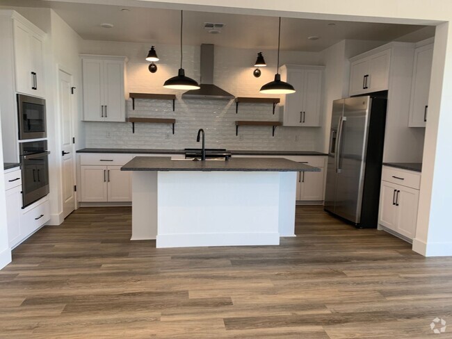 Building Photo - Brand NEW 4 bedroom 1 story home Rancho Co...
