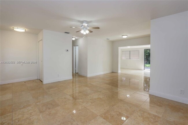 Photo - 200 SW 64th Way