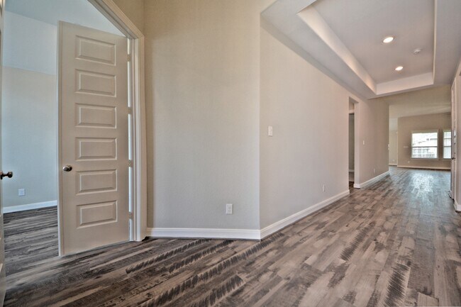 Photo - 4314 Shaded Arbor Way