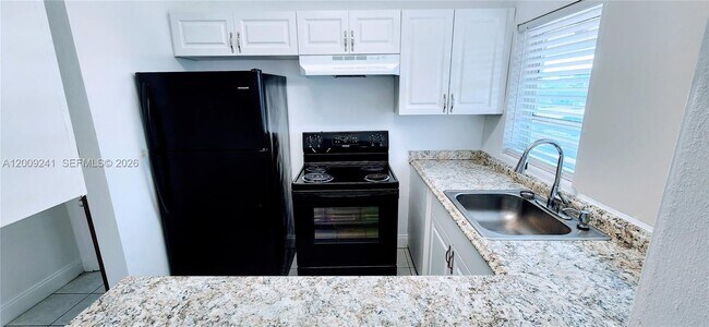 Photo - 2980 NW 43 Terrace Unidad 203