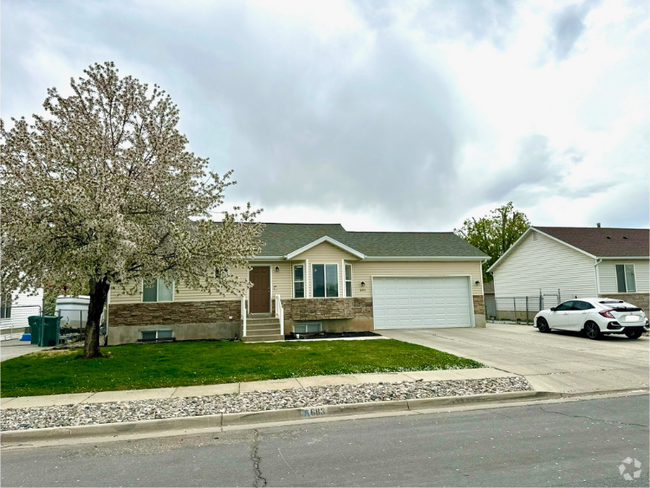 Building Photo - 683 W 275 N Rental