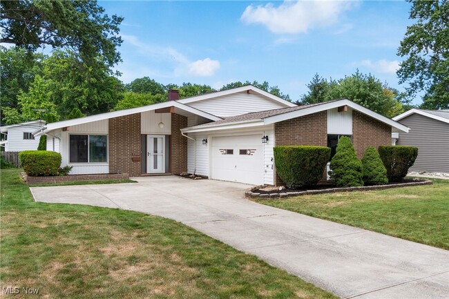 Building Photo - 23938 Delmere Dr