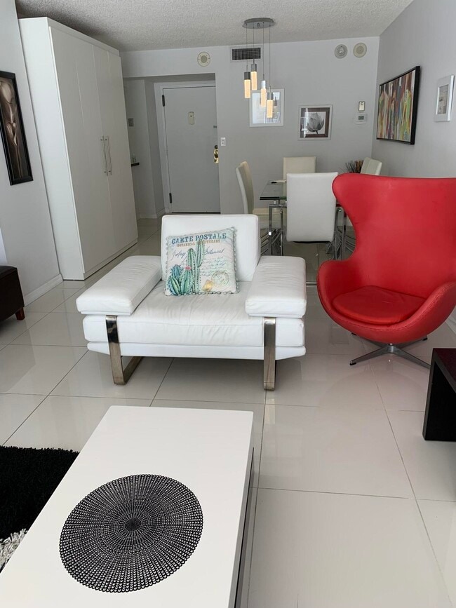 Photo - 101 Briny Ave Unidad 806
