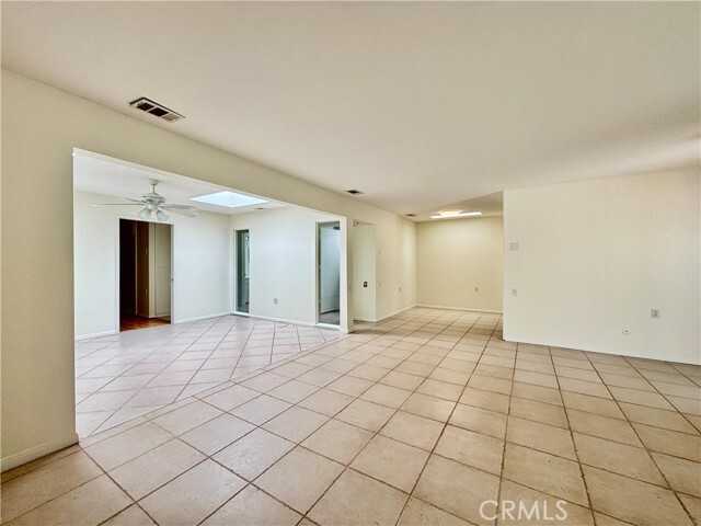 Photo - 502 Avenida Sevilla