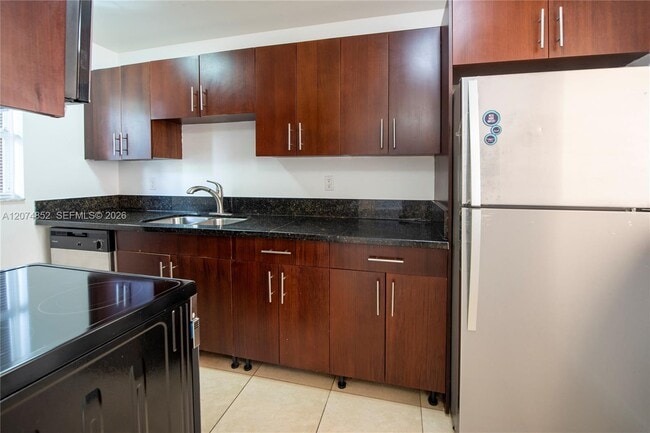 Photo - 4147 Stirling Rd Unit 406