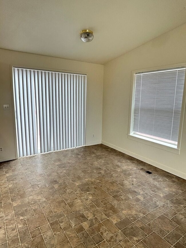 Photo - ** $1,175 MOVE IN SPECIAL First Month **