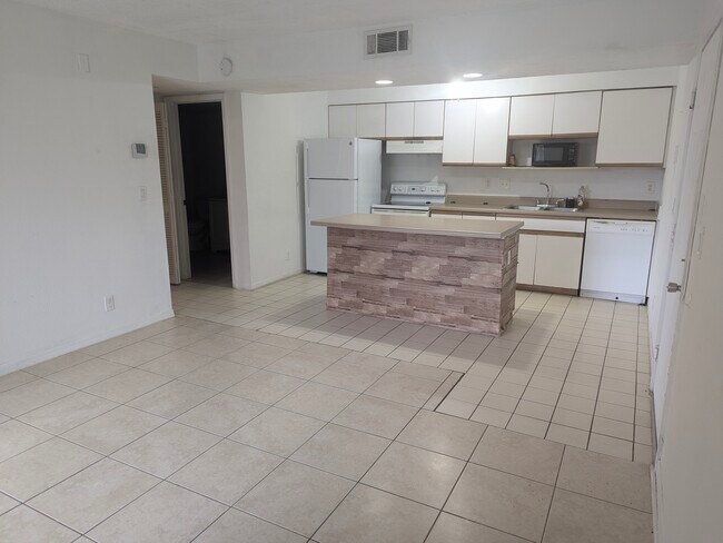 Photo - 3985 W McNab Rd Unit A204