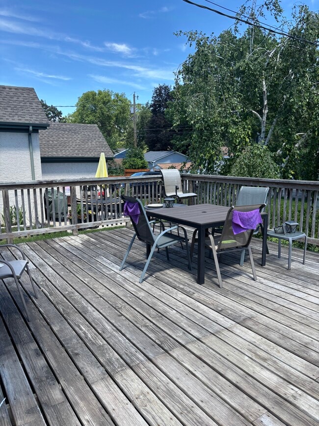 Photo - 3234 Xerxes Ave N