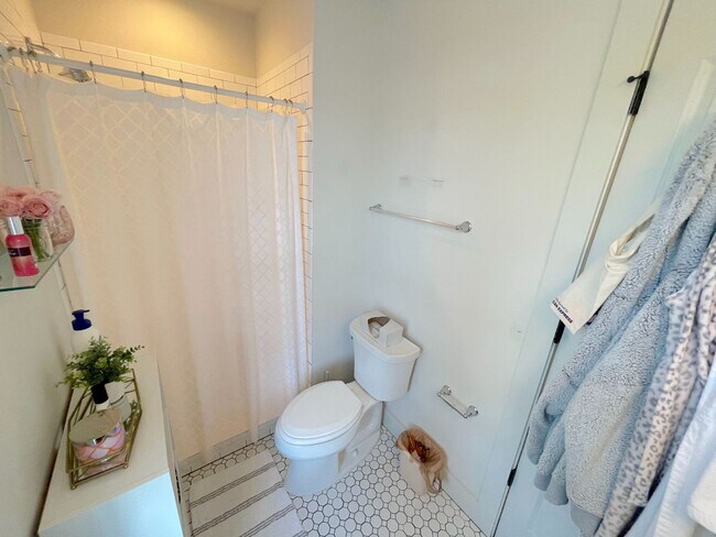 Photo - 615 E Duffy Ln Unidad A