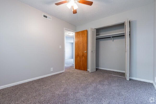 2BR, 1BA - Secondary Bedroom