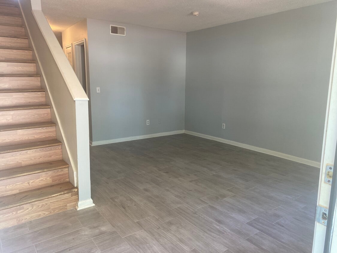 Photo - 286 Fleming Rd (Charleston, SC)