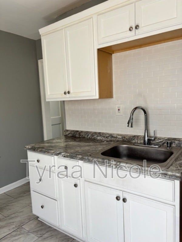 Photo - 19144 Moross Rd