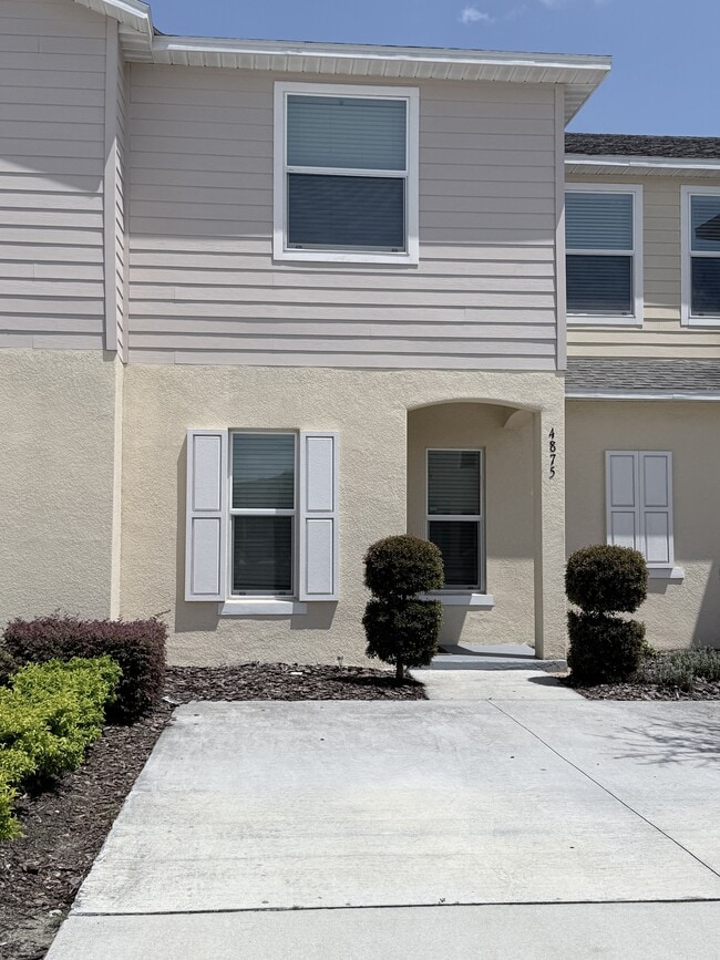 Building Photo - 4875 Coral Castle Dr.