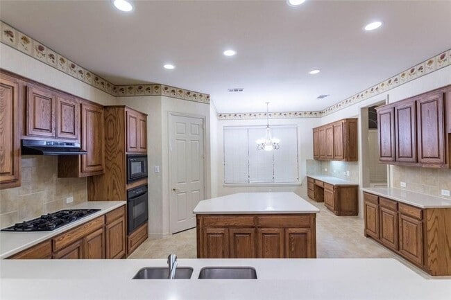 Photo - 5717 Sweetbriar Dr