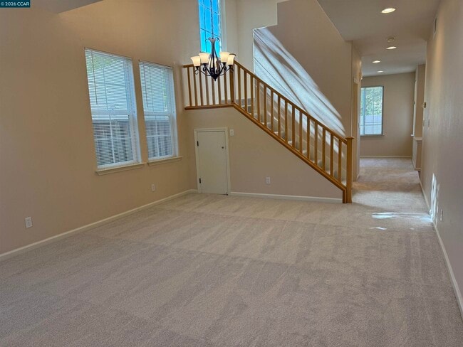 Photo - 2504 McLaren Ln