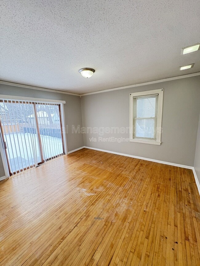 Photo - 3546 N Vincent Ave