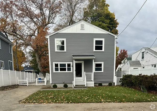 Building Photo - 70 Seminole Ave Rental