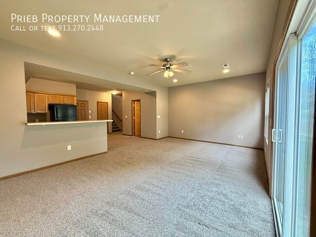 Photo - 870 S Woodson Ct
