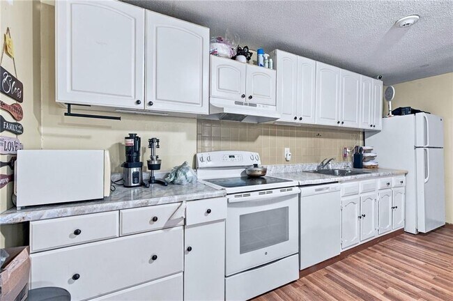 79 Ivan St Unit 67