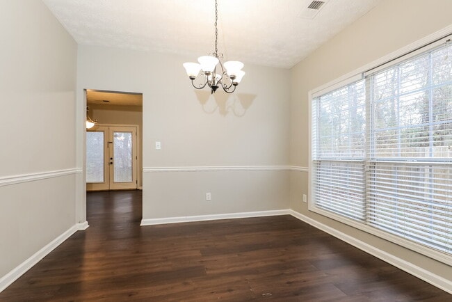 Photo - 251 Winthrop Ln