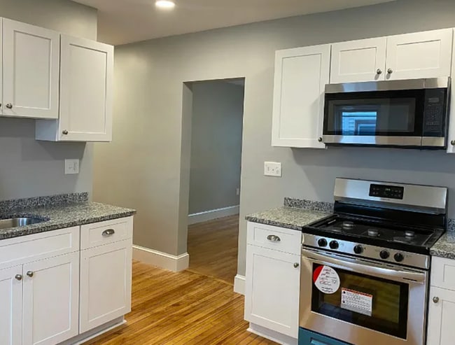 Photo - 74 Frederick Ave Unit #2