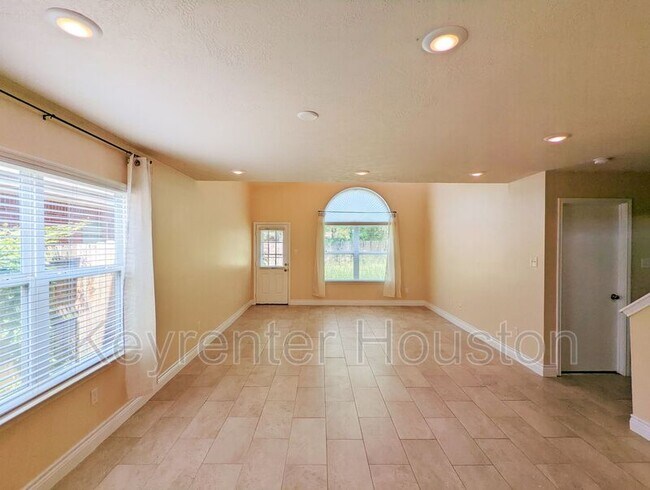 Photo - 8815 Lyndonnille Falls Ln