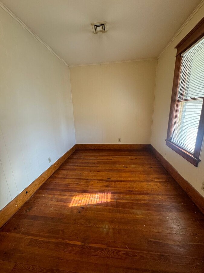 Photo - 21 Vanderveer St Unit 21 Vanderveer St Amsterdam NY 12010  2R