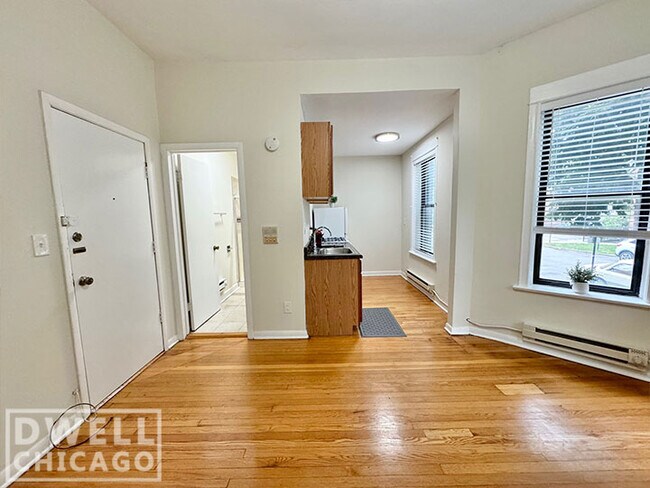 916 W Waveland Ave Unit 1A
