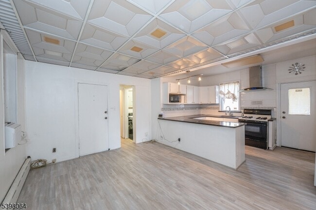 Photo - 12 Garfield Ave