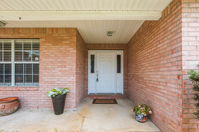 Photo - 855 Mande Ct
