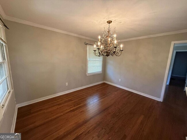 Photo - 1885 Crystal Dr