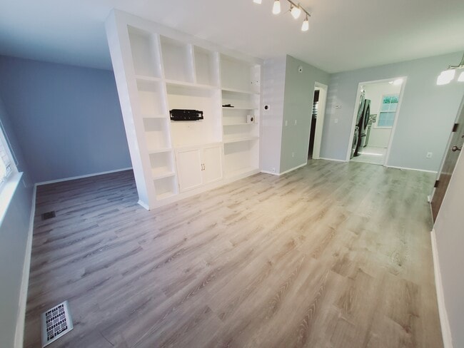 Photo - 29 Village Walk Unit 29