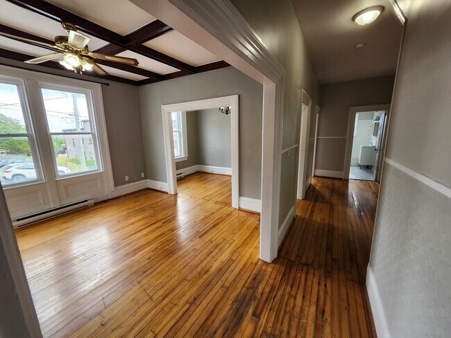 Photo - 131 Wentworth St