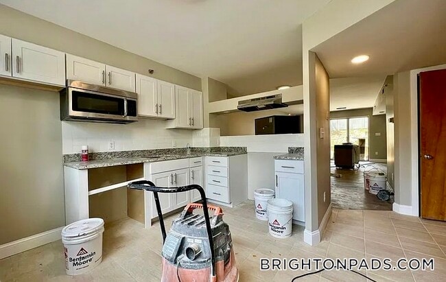 Photo - 160 N Beacon St Unit 1A