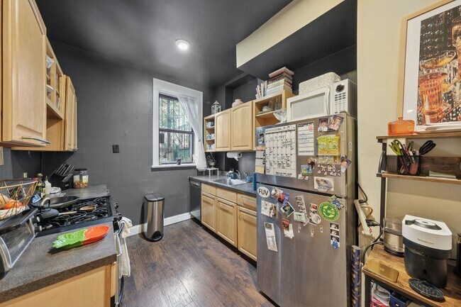 Photo - 69 Erie St Unit 1