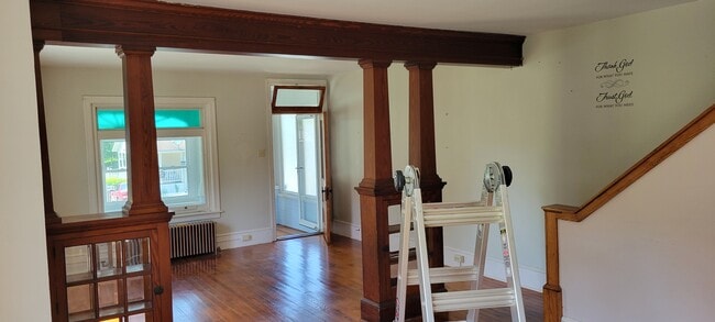 Photo - 1118 Station Rd