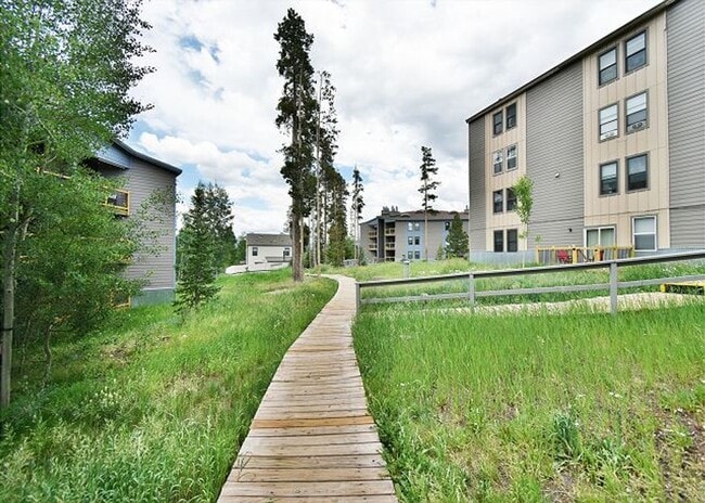 Long Term Rental- Treehouse Condos 207B - Long Term Rental- Treehouse Condos 207B