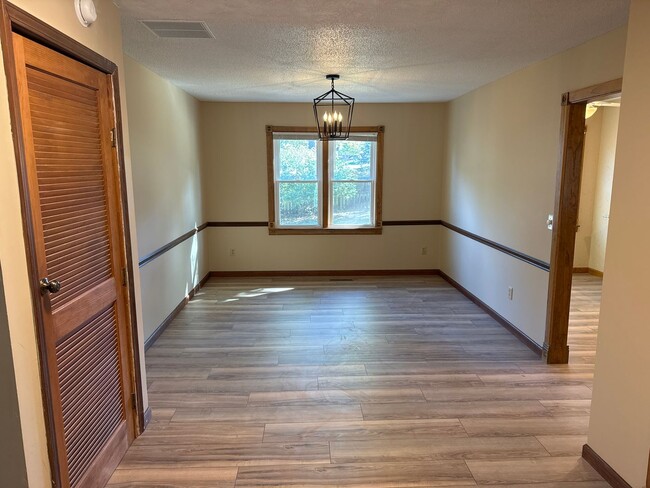 Photo - 4 Bedroom 3 Baths Southeast!  $2650