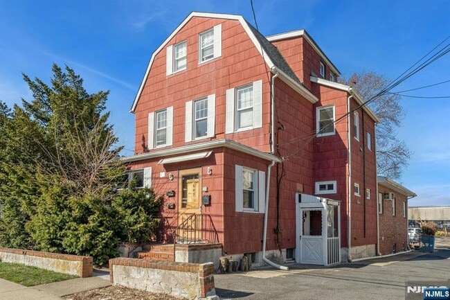 Building Photo - 649 New Jersey Unit 649 Rental