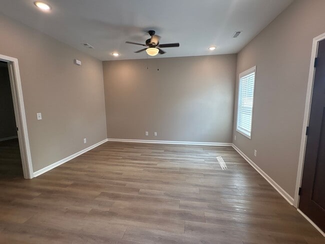 Photo - 513 Westend Cir Unit 1