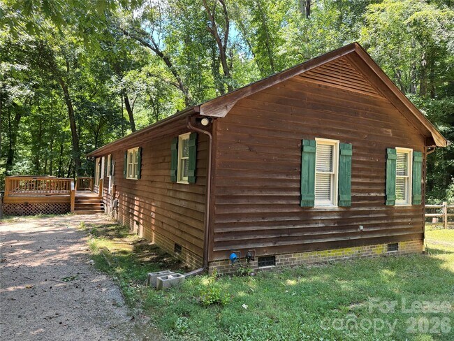 219 Larkfield Rd
