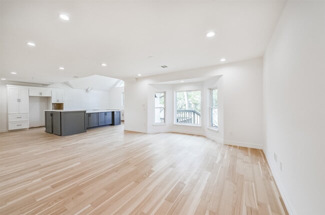 Photo - 4718 N Braeswood Blvd