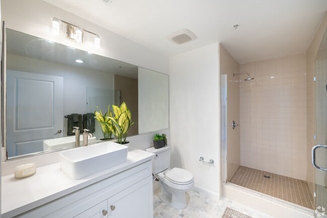 Photo - 3400 Cahuenga Blvd Los Angeles, CA 90068