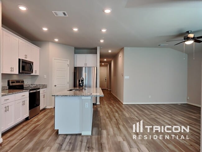 Photo - 5803 Zoey Wy